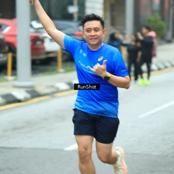 Runner Photo 8632308