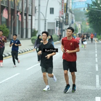 Runner Photo 8632315