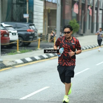 Runner Photo 8632323