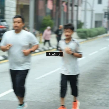 Runner Photo 8632359