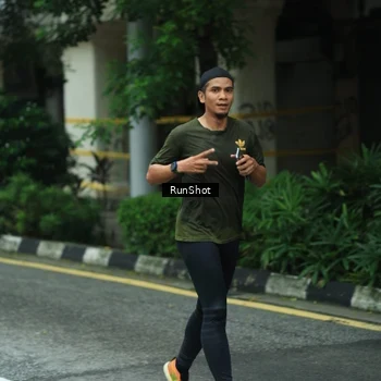 Runner Photo 8632378