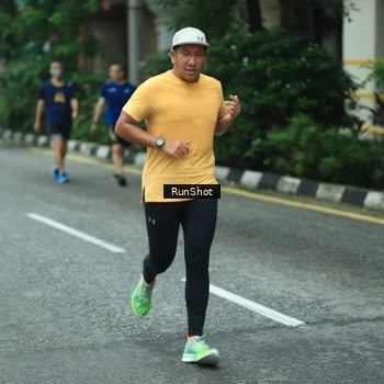 Runner Photo 8632391