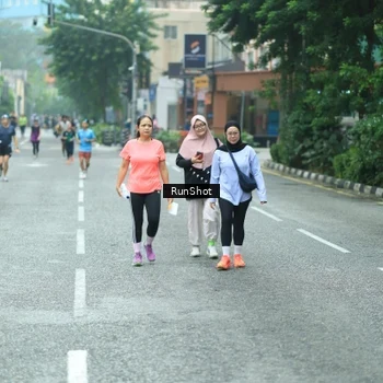 Runner Photo 8632417