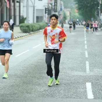 Runner Photo 8632429