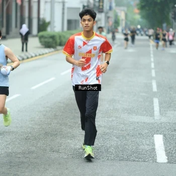 Runner Photo 8632441