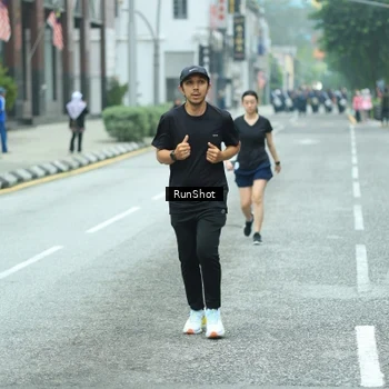 Runner Photo 8632442