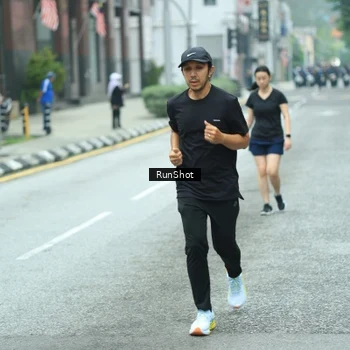 Runner Photo 8632443