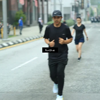 Runner Photo 8632444