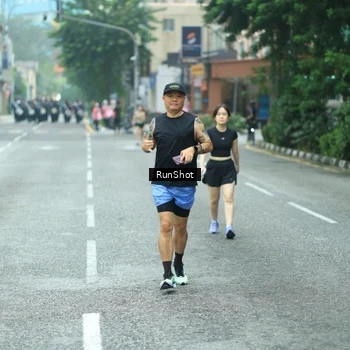 Runner Photo 8632451