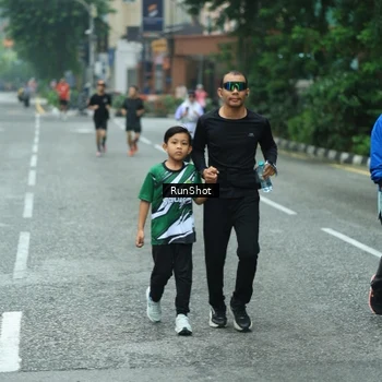 Runner Photo 8632479