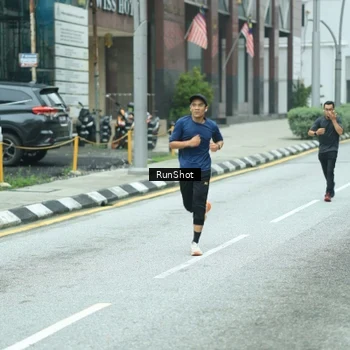 Runner Photo 8632498