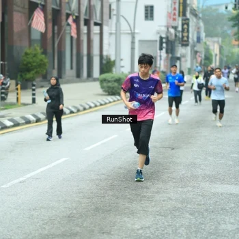 Runner Photo 8632510