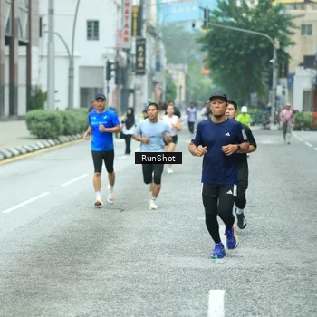 Runner Photo 8632511