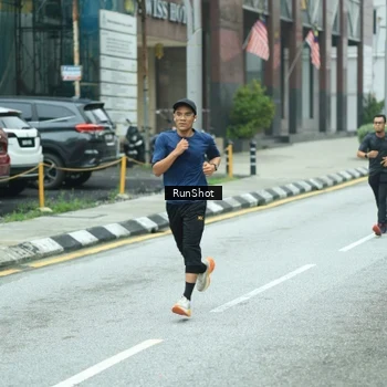 Runner Photo 8632513