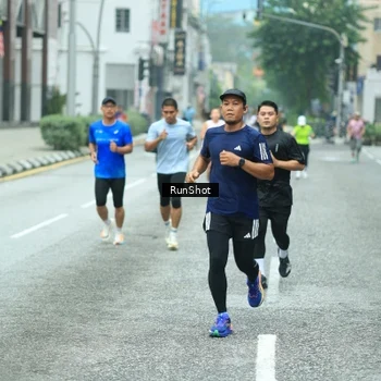 Runner Photo 8632514