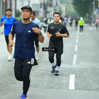 Runner Photo 8632516