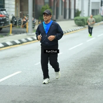 Runner Photo 8632555