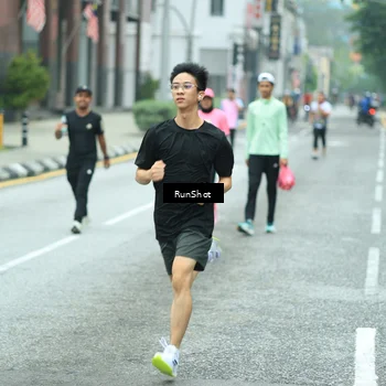 Runner Photo 8632575