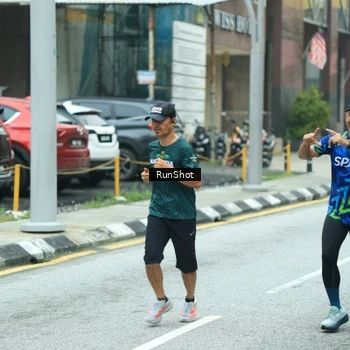 Runner Photo 8632591