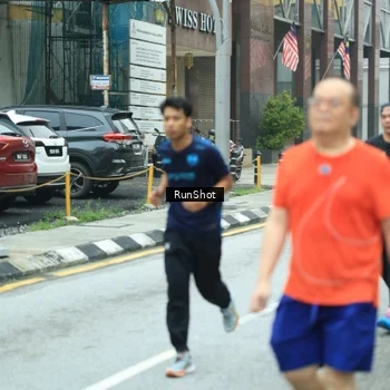 Runner Photo 8632599