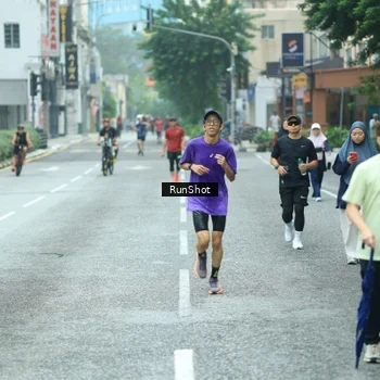 Runner Photo 8632629
