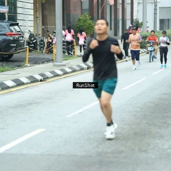 Runner Photo 8632704
