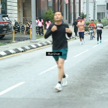 Runner Photo 8632705