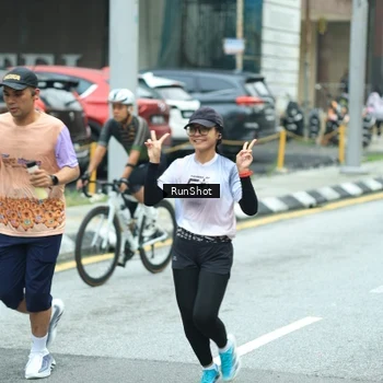 Runner Photo 8632709