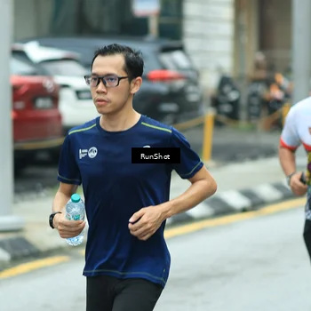 Runner Photo 8632745