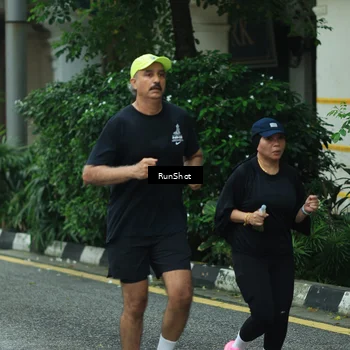 Runner Photo 8632771