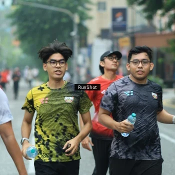 Runner Photo 8632773