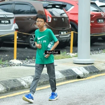Runner Photo 8632802