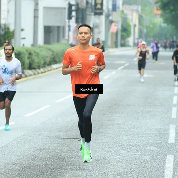 Runner Photo 8632810