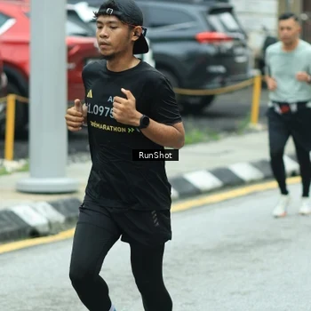 Runner Photo 8632870