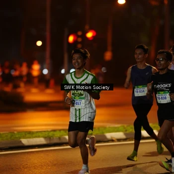 Runner Photo 8635023