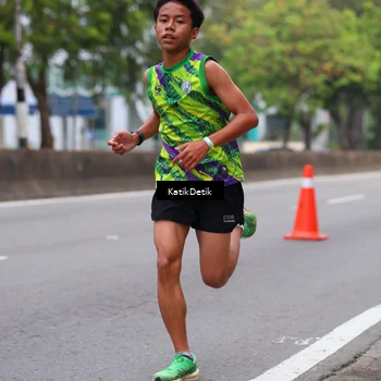 Runner Photo 8636216