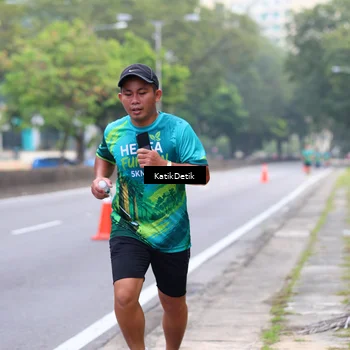 Runner Photo 8636222