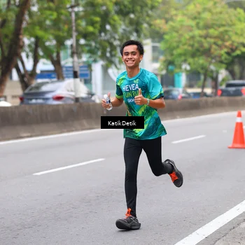 Runner Photo 8636236