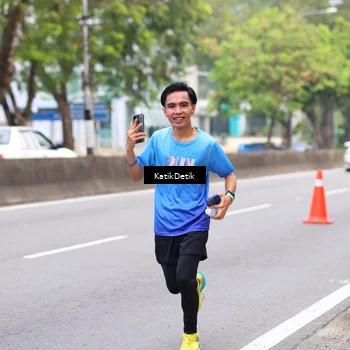 Runner Photo 8636243