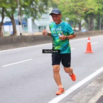 Runner Photo 8636249