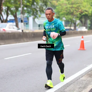 Runner Photo 8636268