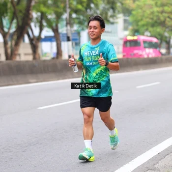 Runner Photo 8636271