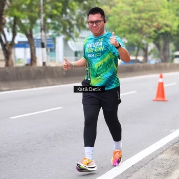 Runner Photo 8636272