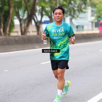 Runner Photo 8636275