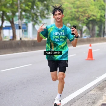 Runner Photo 8636307