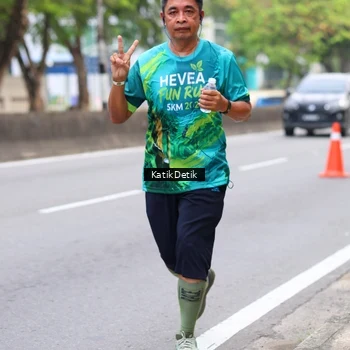 Runner Photo 8636321