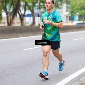 Runner Photo 8636332
