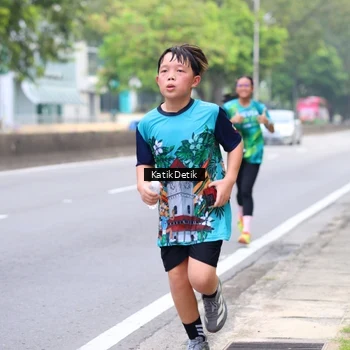 Runner Photo 8636340