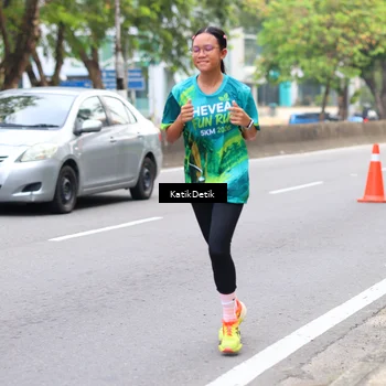 Runner Photo 8636345