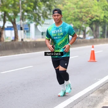 Runner Photo 8636376
